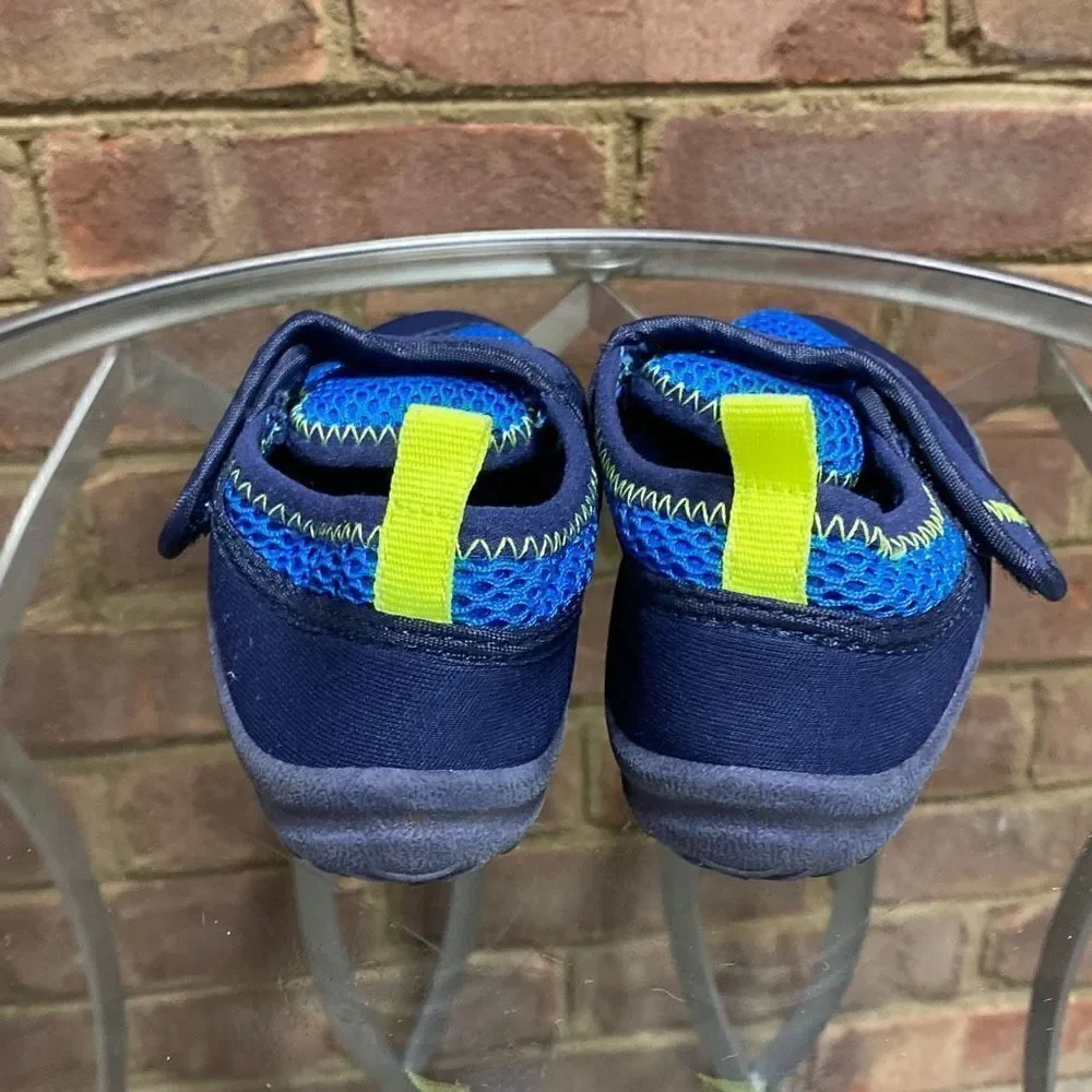 Old Navy Blue Water Shoes Size 10